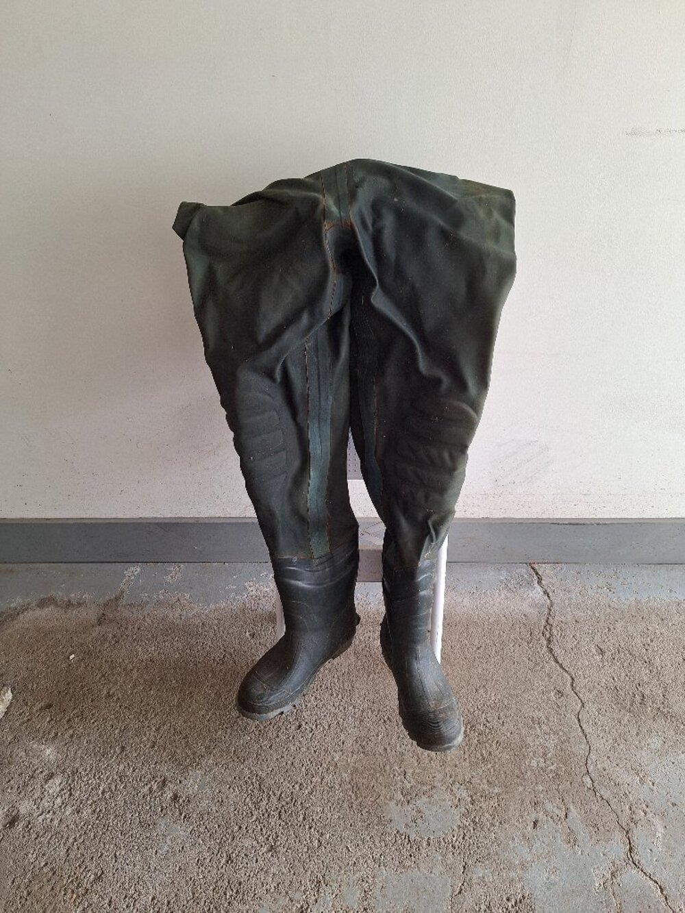 Size 10 waders must see all pictures.